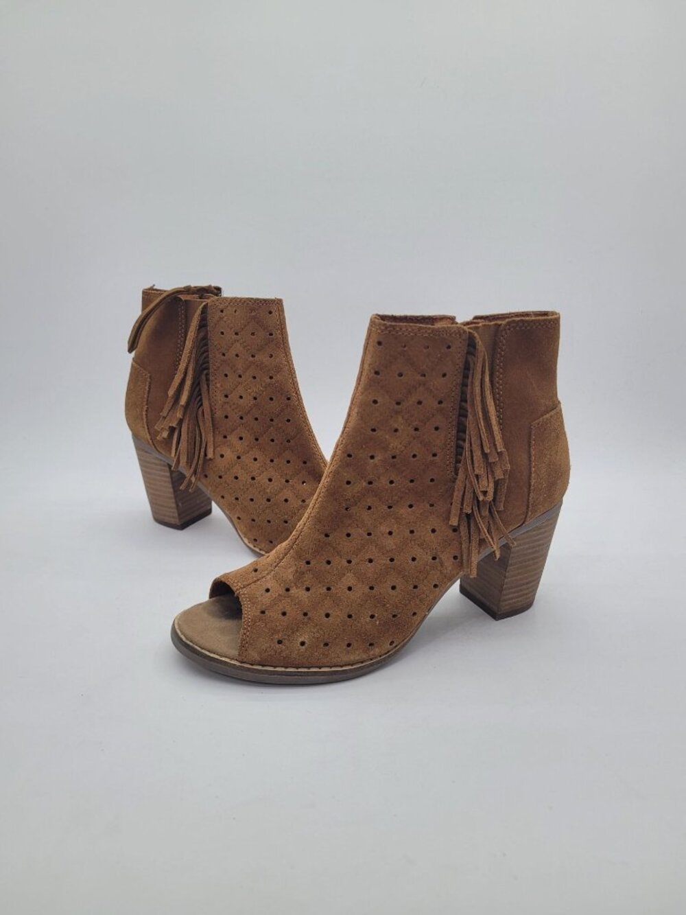 Pristine TOMS Majorca Tassel Peep Toe Booties Brown Cognac Perforated Suede 7
